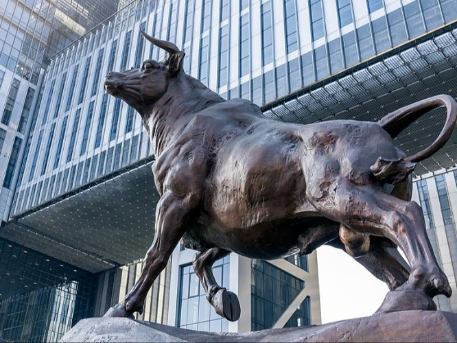 “十五五”开好局起好步｜中国造船业全方位发力领跑全球 向“新”向“绿”向未来